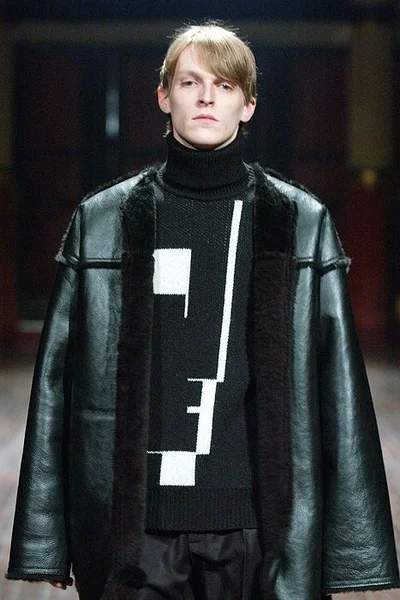 Look 33